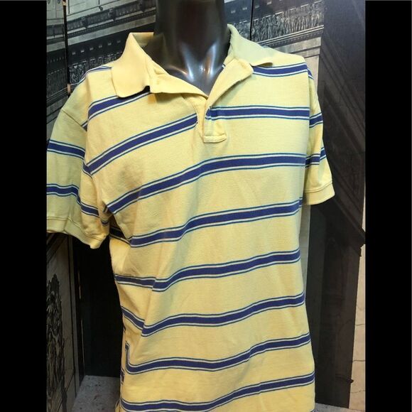 2 nice polos in size large - Picture 2 of 2